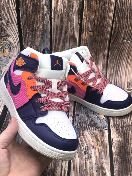 Air-Jordan-1-Mid-PS-Fire-Pink-1