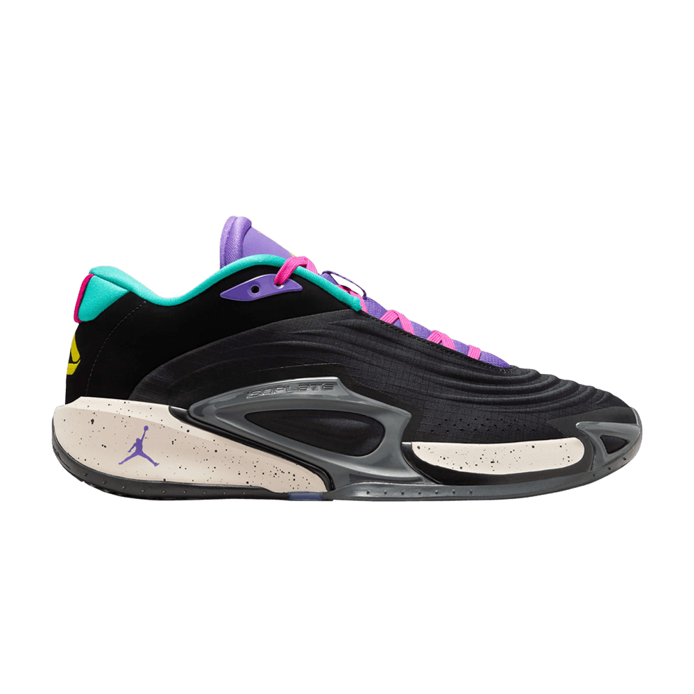 Кроссовки Air Jordan Luka 3 'Black Hyper Jade Pink'