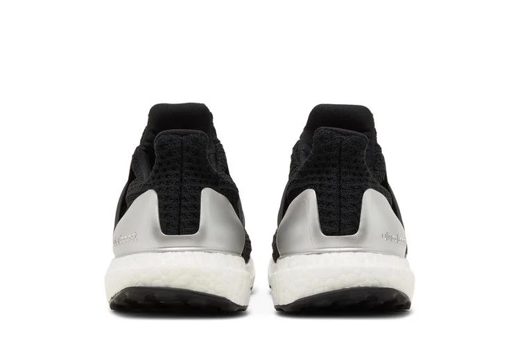 Кроссовки Adidas Wmns UltraBoost 4.0 DNA 'Black Silver'