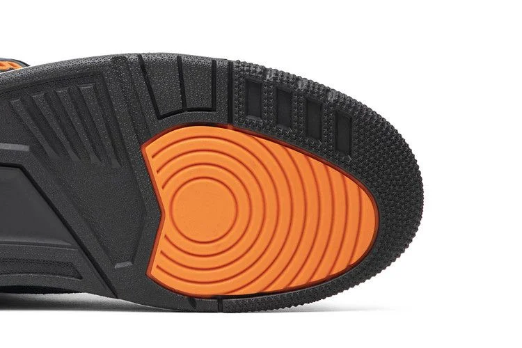 Krossovki-Air-Jordan-3-Retro-Fear-Pack-4