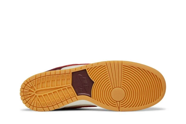 Кроссовки Skate Like a Girl x Nike Dunk Low SB