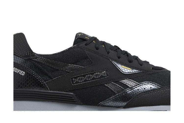 Кроссовки Jurassic World x Reebok LX 2200 'Biosyn Valley'