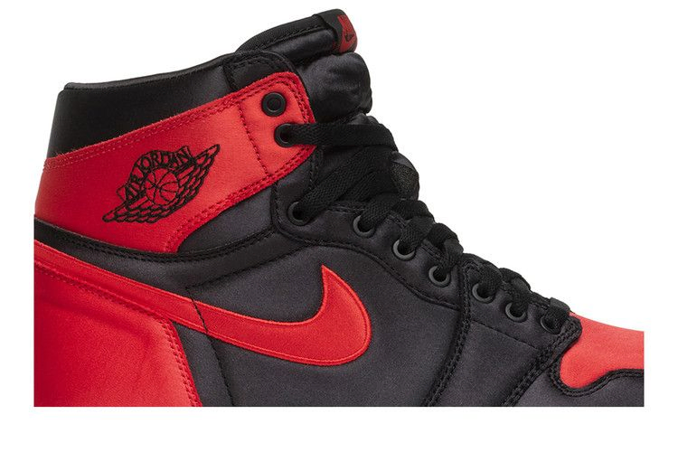 Кроссовки Air Jordan 1 Retro High OG SE 'Satin Banned' 2016