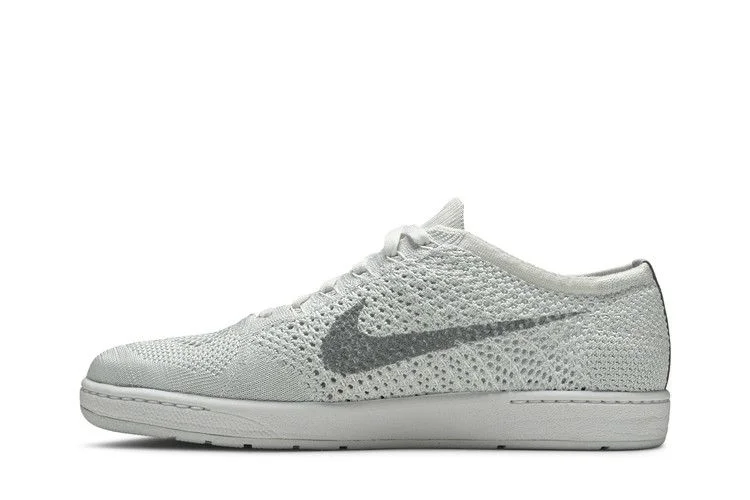 Кроссовки Nike Wmns Tennis Classic Ultra Flyknit 'White Wolf Grey'