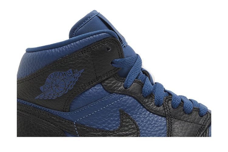 Кроссовки Wmns Air Jordan 1 Mid SE 'Split - French Blue'