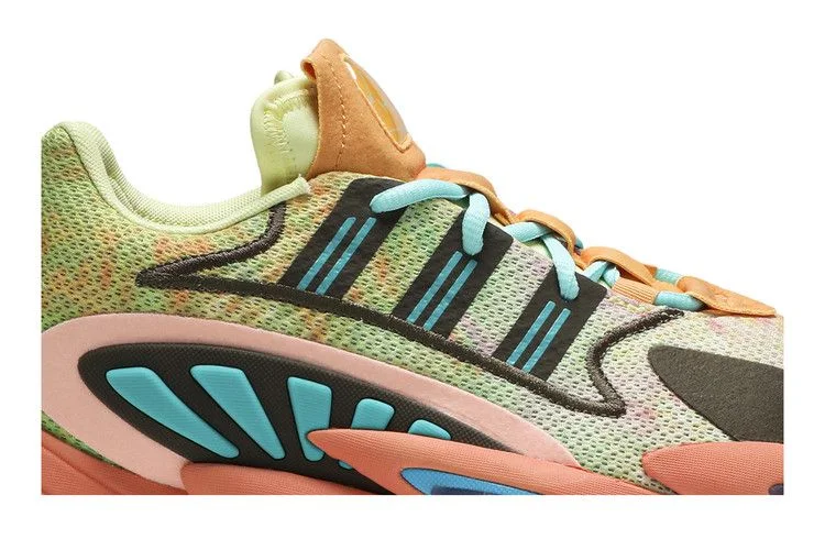 Krossovki-Pharrell-x-adidas-Crazy-BYW-2.0-Chalk-Coral-1