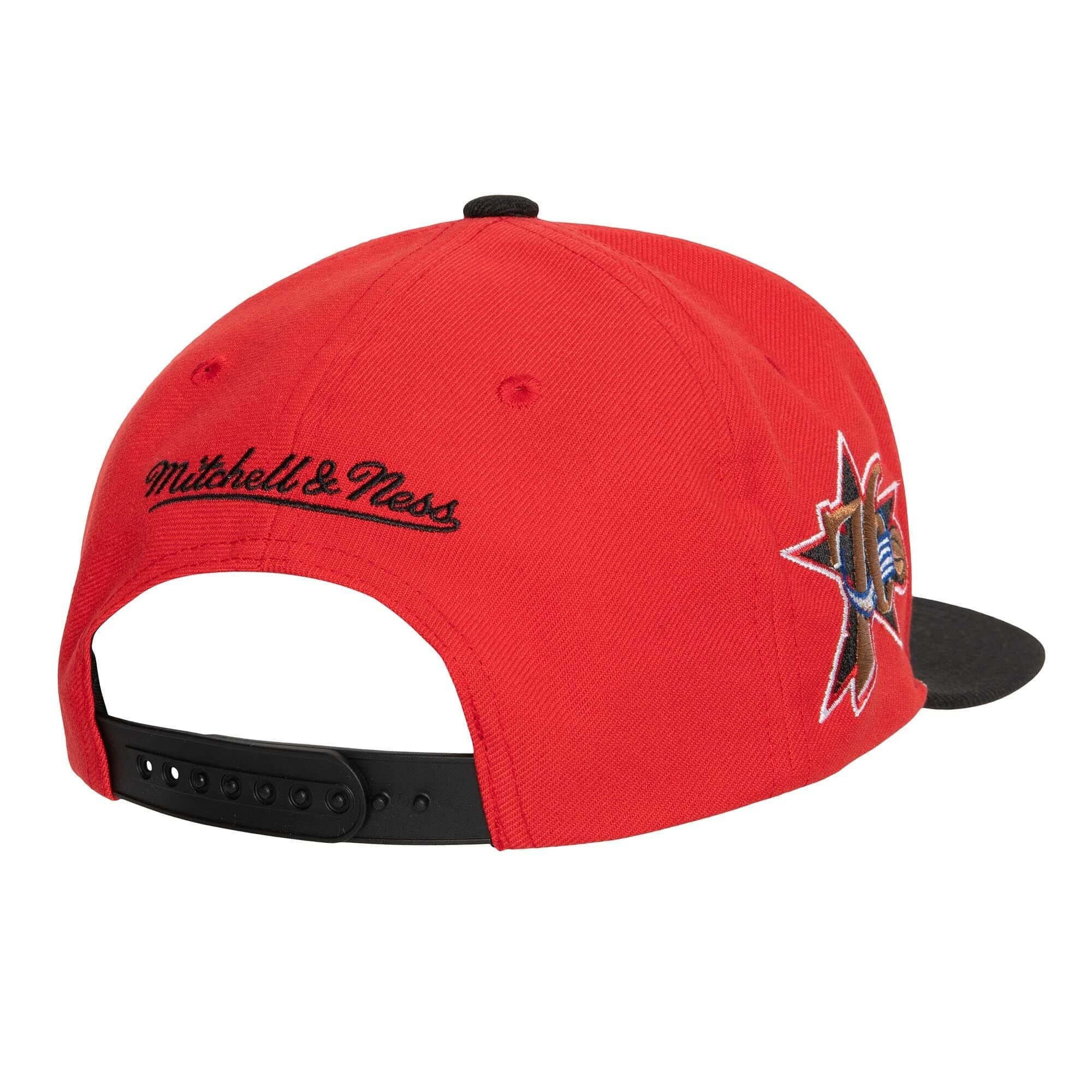 Бейсболка Mitchell & Ness Team Insider Snapback HWC Philadelphia 76ers