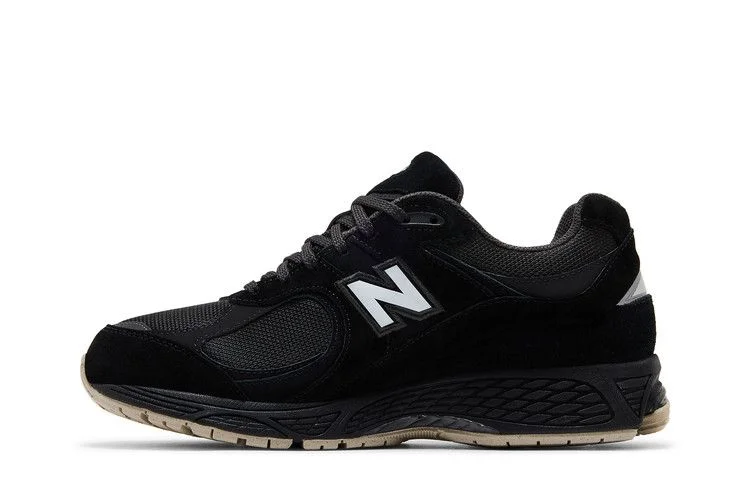 Кроссовки New Balance 2002R 'Black Silver'