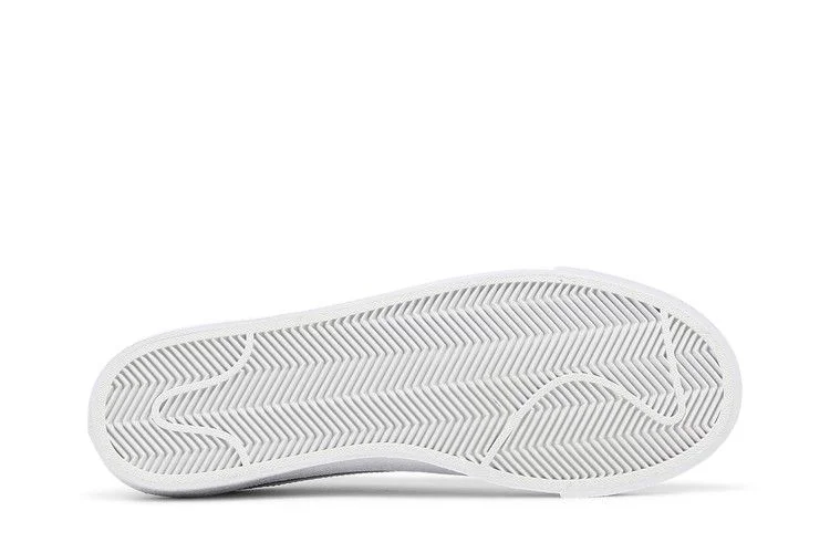 Кроссовки Nike Wmns Blazer Low '77 'Triple White'