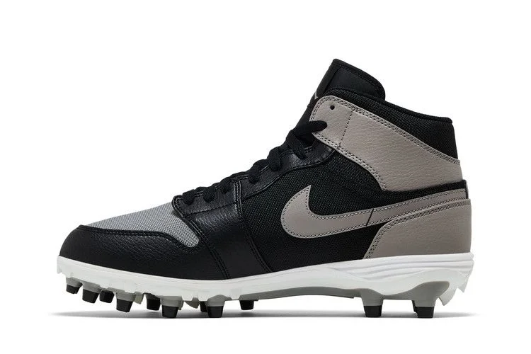 Krossovki-Air-Jordan-1-Mid-TD-Cleat-Shadow-2