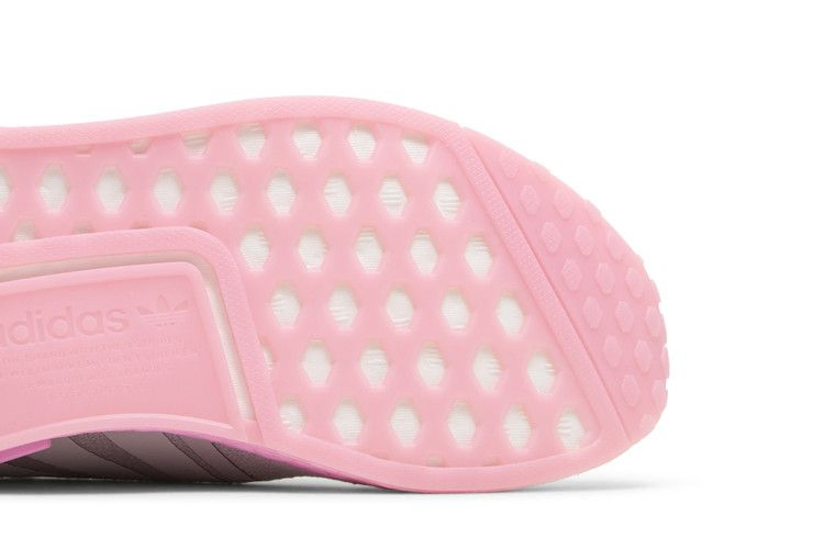 Кроссовки adidas Wmns NMD_R1 'Grey Bliss Pink'