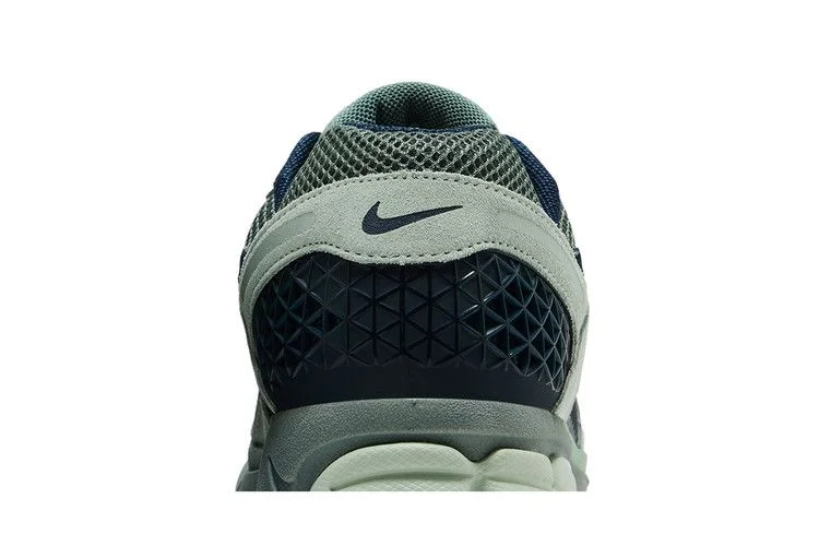 Кроссовки Nike Air Zoom Vomero 5 'Seafoam Clay Green'