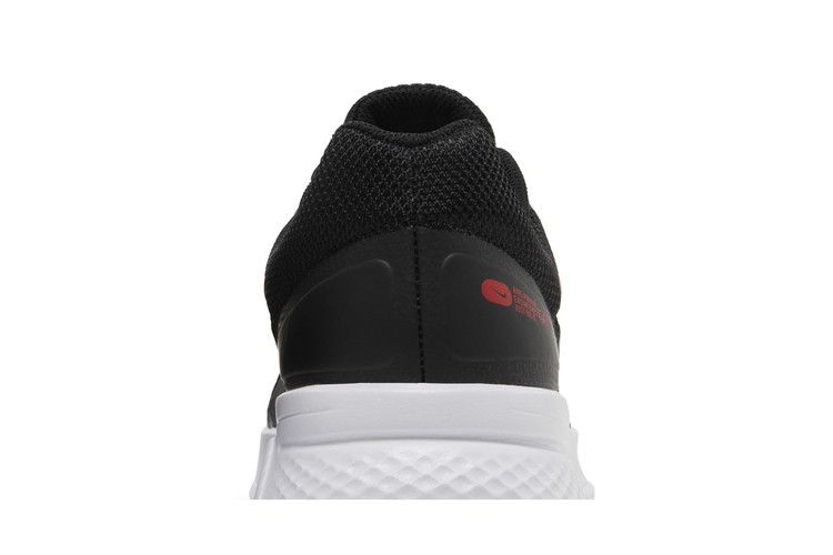 run-swift-2-black-university-red-cu3517-003_06