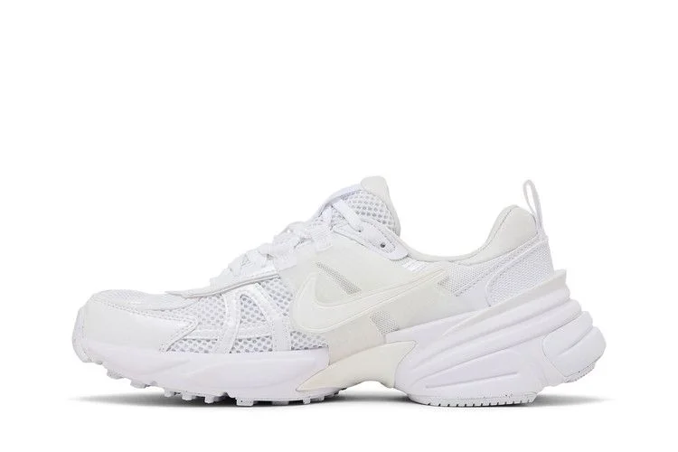 Кроссовки Nike Wmns V2K Run 'Triple White'