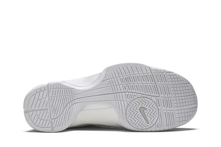 Krossovki-Nike-Hyperdunk-08-Triple-White-3