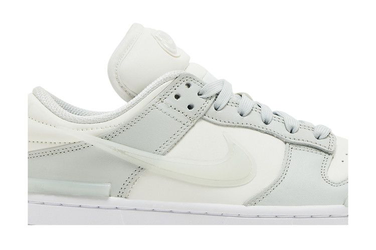 Кроссовки Nike Wmns Dunk Low Twist 'Light Silver'