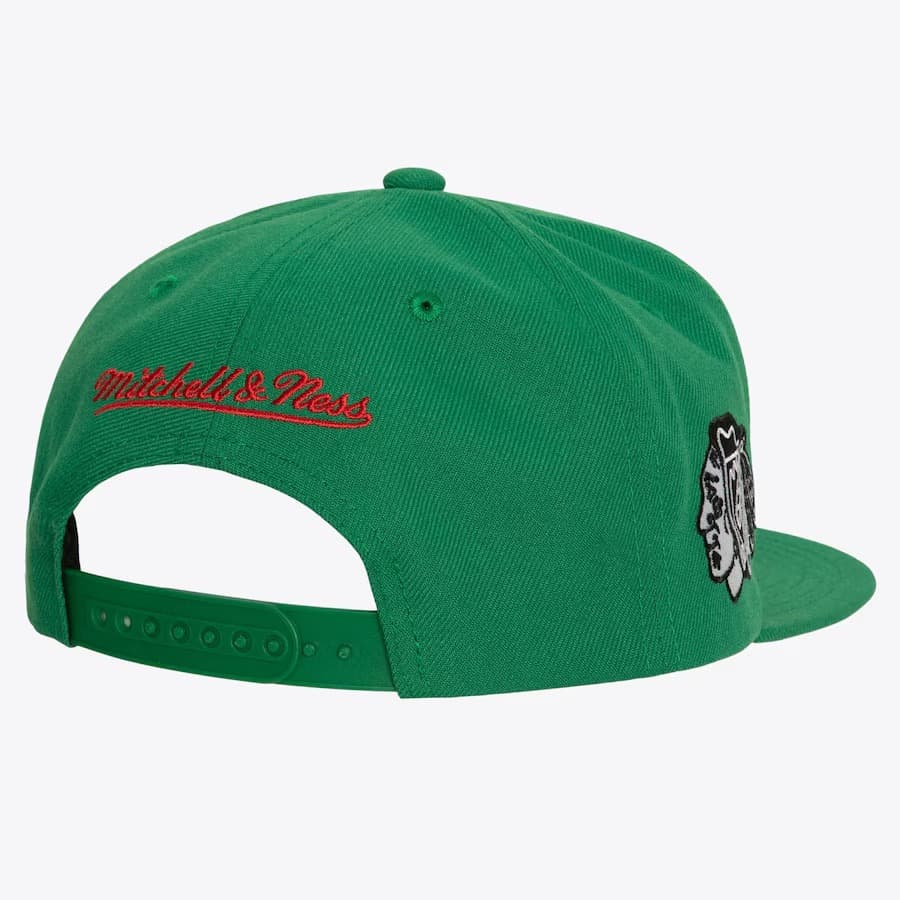 Бейсболка Mitchell & Ness Green Chicago Blackhawks Alternate Flip Snapback Hat