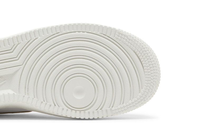wmns-air-force-1-07-white-metallic-gold-dd8959-106_04