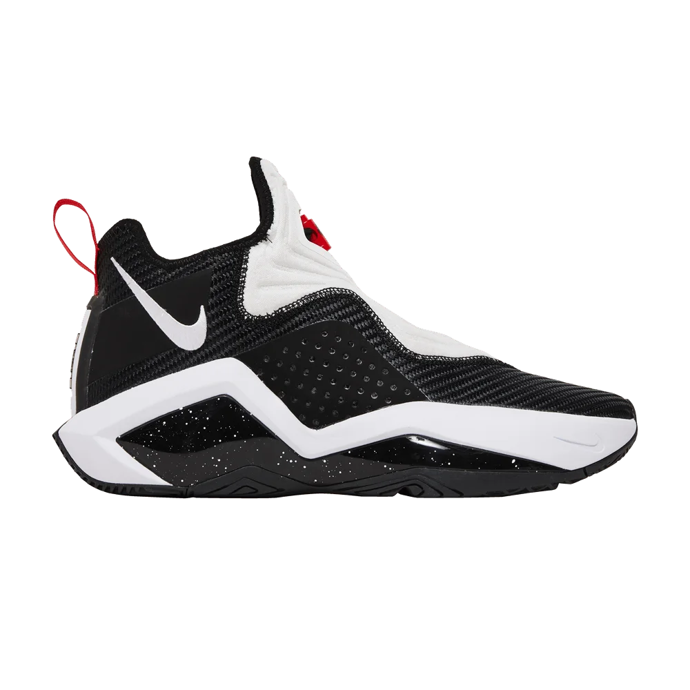 Krossovki-Nike-LeBron-Soldier-14-Black-White