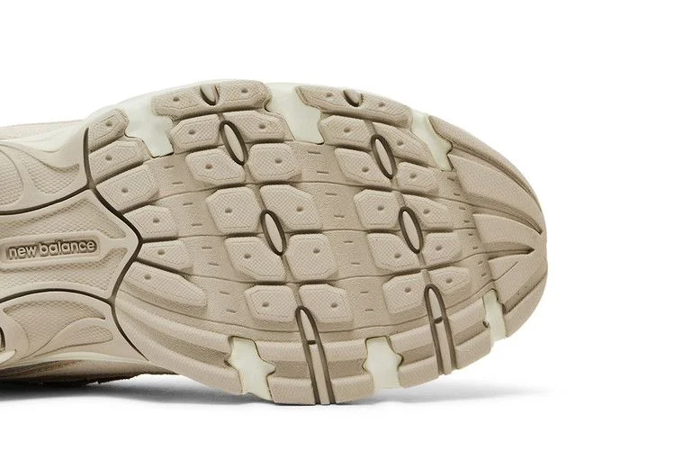 Krossovki-New-Balance-740v2-Incense-Angora-4