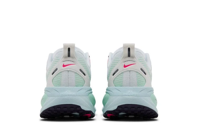 Кроссовки Nike Vomero 18 'White Glacier Blue'