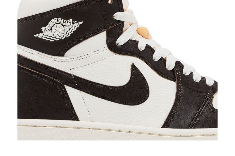Кроссовки Wmns Air Jordan 1 Retro High OG 'Light Madder Root'