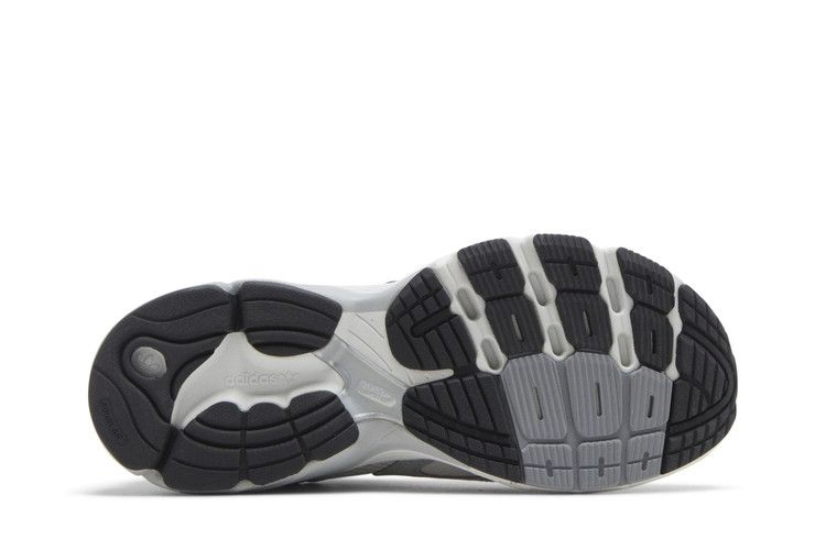 Кроссовки adidas Wmns Astir 'Triple Grey'