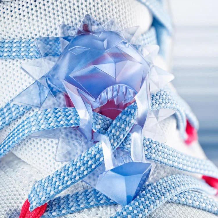 Krossovki-Nike-LeBron-13-Christmas-2