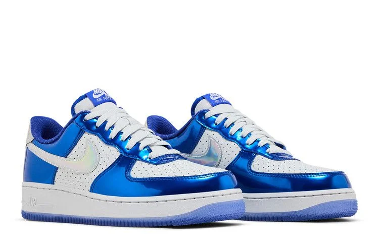 Krossovki-Nike-Air-Force-1-07-LV8-Light-Photo-Blue-Photon-Dust-Iridescent-7