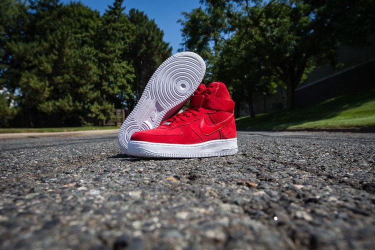 Кроссовки Nike Air Force 1 High '07 'Gym Red'