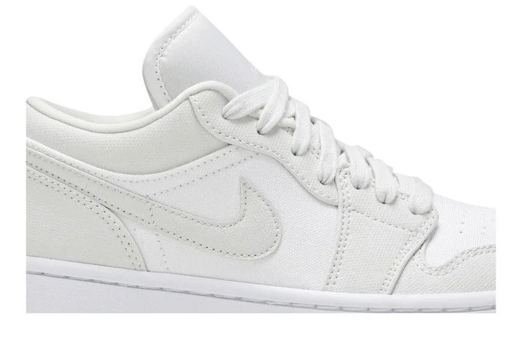 Krossovki-Wmns-Air-Jordan-1-Low-Spruce-Aura-1