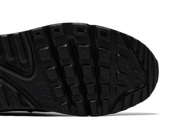 Кроссовки Nike Air Max 90 GS 'Triple Black' 2024