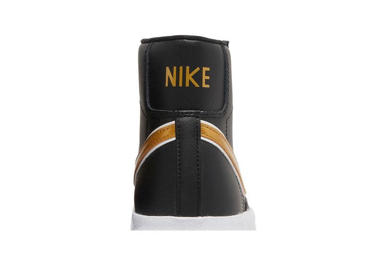 Кроссовки Nike Wmns Blazer Mid '77 Essential 'Black Metallic Gold'