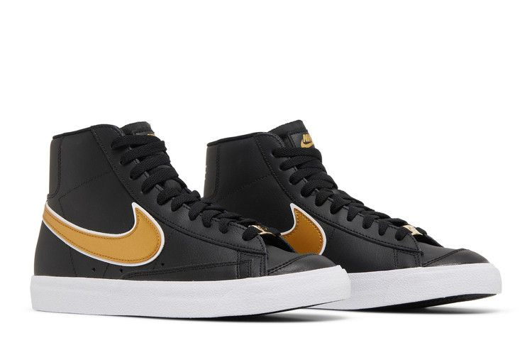 wmns-blazer-mid-77-essential-black-metallic-gold-dh0070-001_07