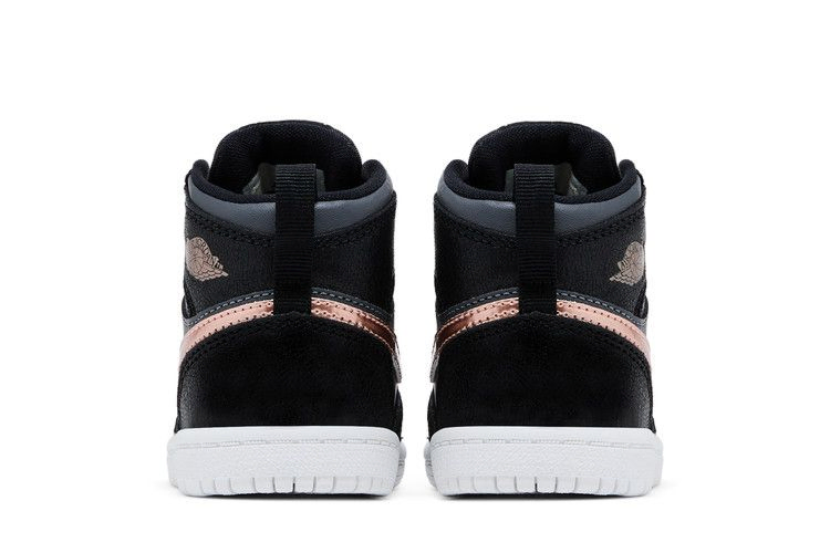air-jordan-1-retro-high-bt-black-metallic-red-bronze-705304-006_05