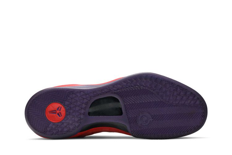 Кроссовки Nike Zoom Kobe 8 EXT 'Year of the Snake - Red'