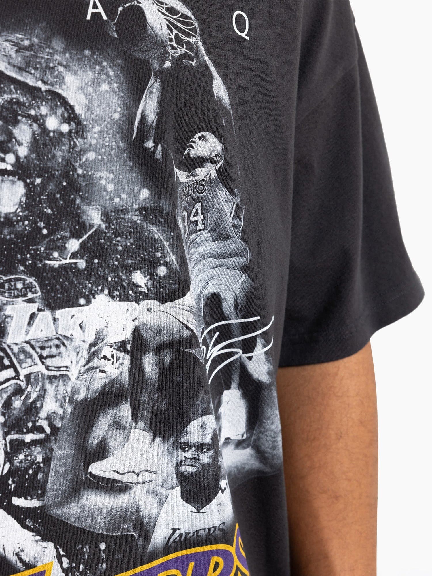 Футболка Mitchell & Ness Shaquille O’Neal Los Angeles Lakers Player Photo T-Shirt
