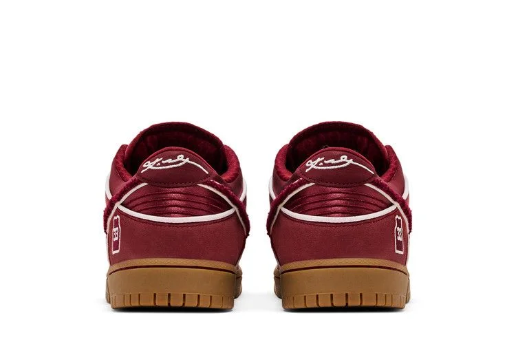 Krossovki-Kobe-Bryant-x-Nike-Dunk-Low-Protro-Team-Red-5