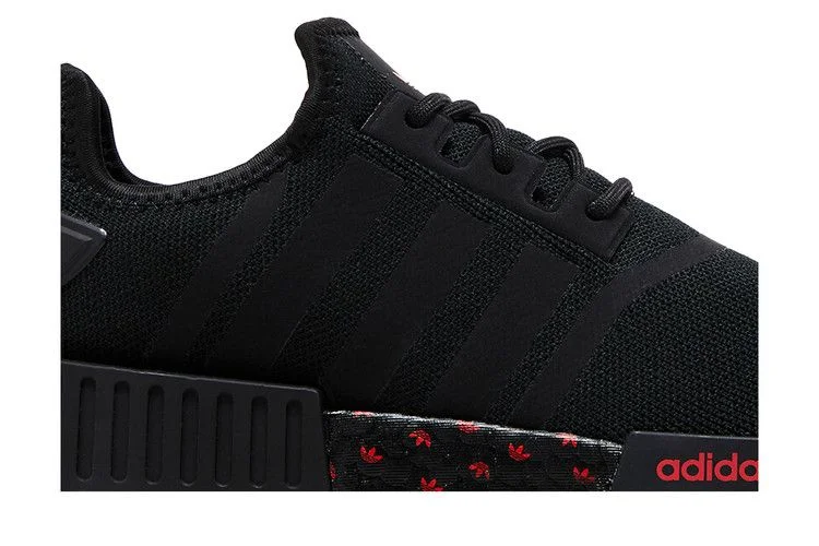 Кроссовки adidas NMD_R1 'Black Scarlet Trefoil Midsole'