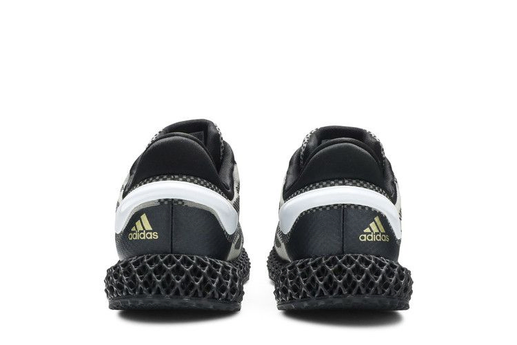 4d-runner-1-0-core-black-eg6247_05