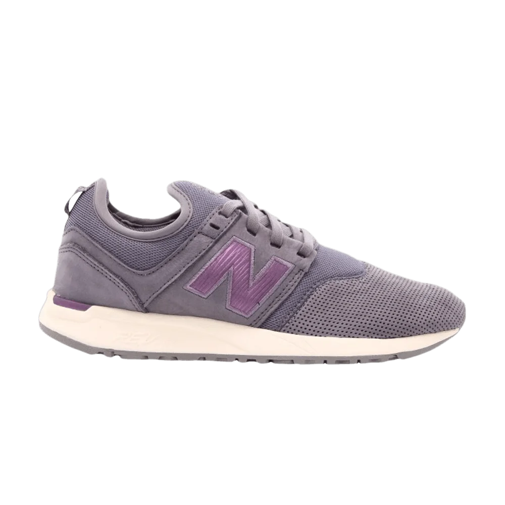 Krossovki-New-Balance-Wmns-247-Strata