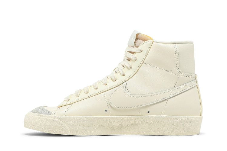 Кроссовки Nike Wmns Blazer Mid '77 Vintage 'Coconut Milk'
