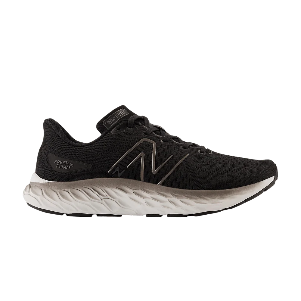 Krossovki-New-Balance-Fresh-Foam-X-EVOZ-v3-2E-Wide-Black-Silver-Metallic