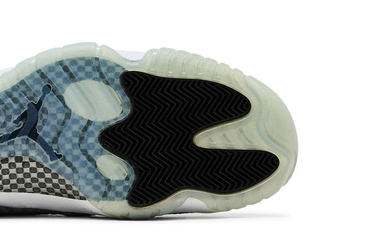 Кроссовки Air Jordan Future Premium 'Metallic Silver'