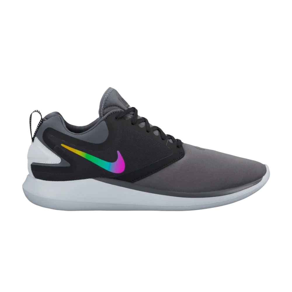Krossovki-Nike-LunarSolo