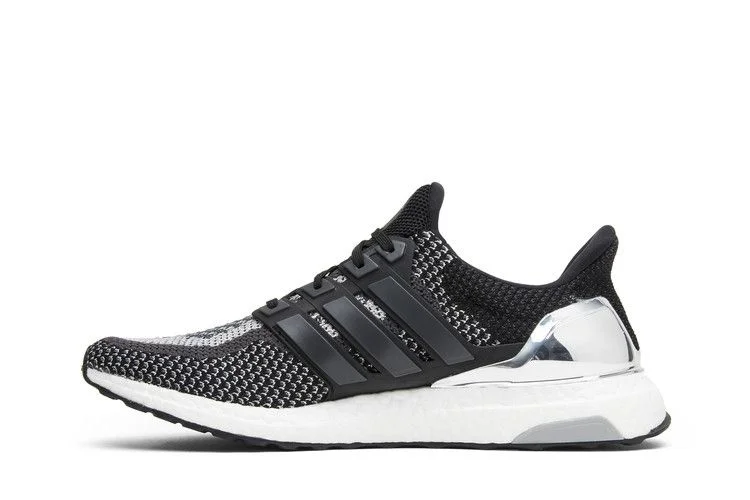 Кроссовки adidas UltraBoost 2.0 Limited 'Silver Medal'
