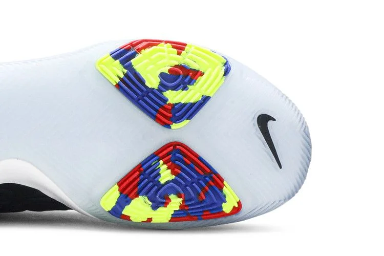 Krossovki-Nike-Kyrie-3-Black-Multi-4