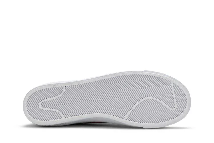 Krossovki-Nike-Blazer-Mid-77-Sketch-Red-3