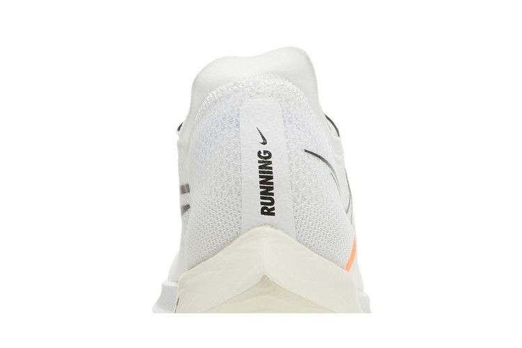 Кроссовки Nike ZoomX Streakfly 'White Photon Dust'