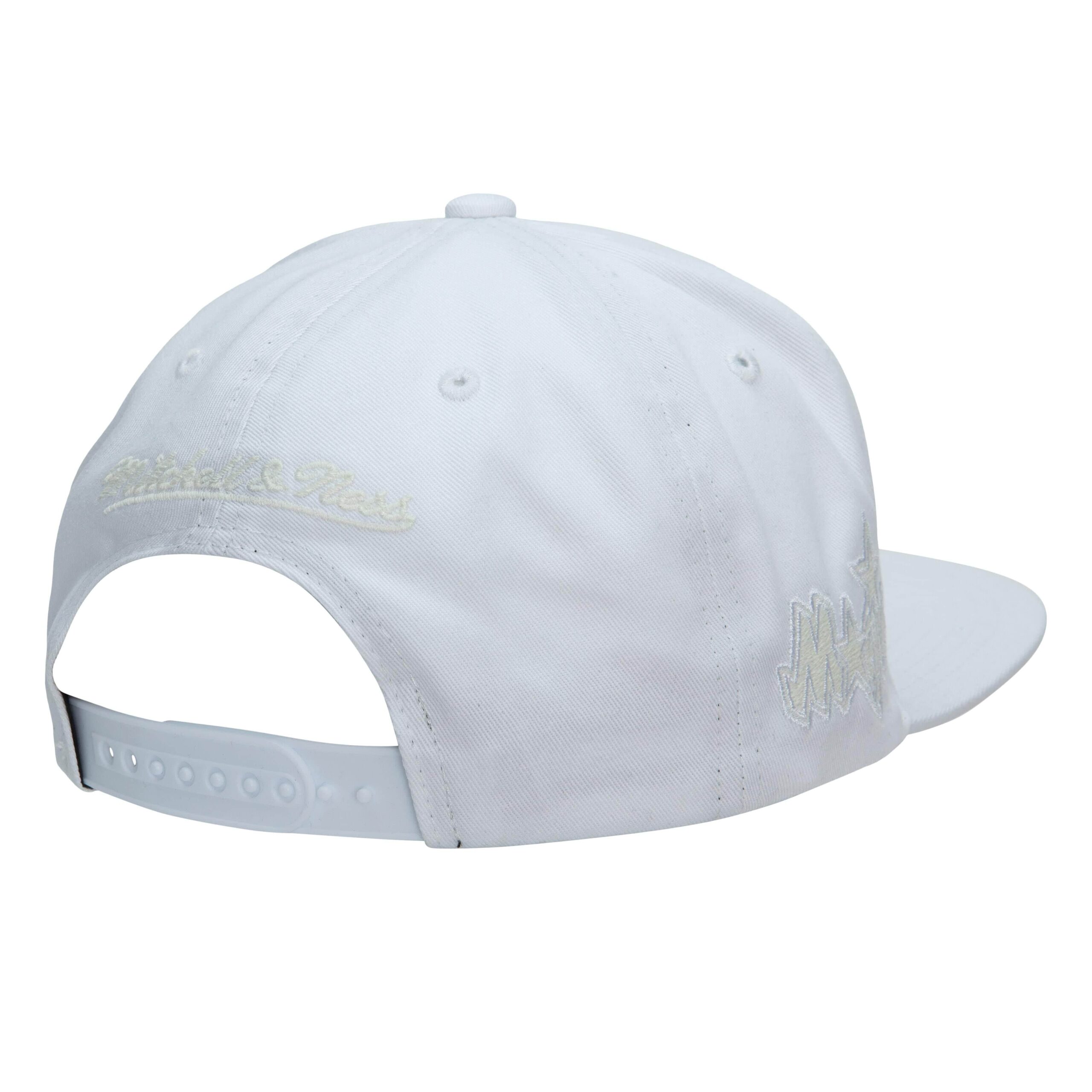 Mitchell-Ness-UV-Reactive-Snapback-HWC-Orlando-Magic-2-scaled